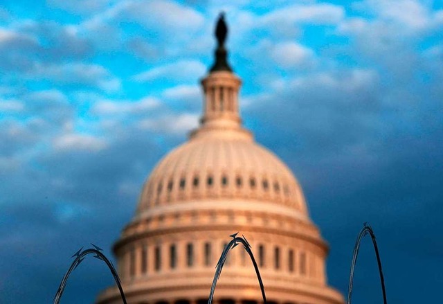 Das Amtsenthebungsverfahren gegen den ...Prsidenten Donald Trump hat begonnen.  | Foto: WIN MCNAMEE (AFP)