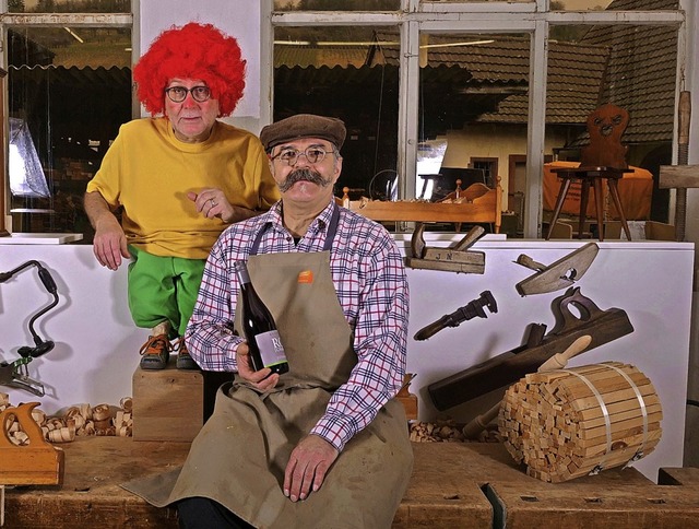 Als Meister Eder und sein Pumuckl habe...n und Peter Guggenbhler) verkleidet.   | Foto: Privat