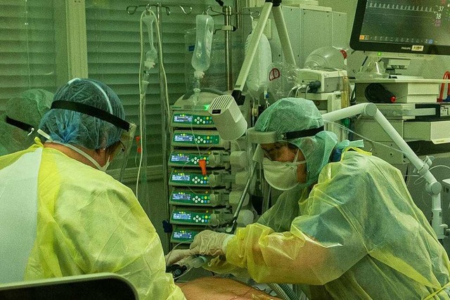 Derzeit behandeln die  Kreiskliniken n... 60 Corona-Patienten am Tag stationr.  | Foto: Jonas Hirt