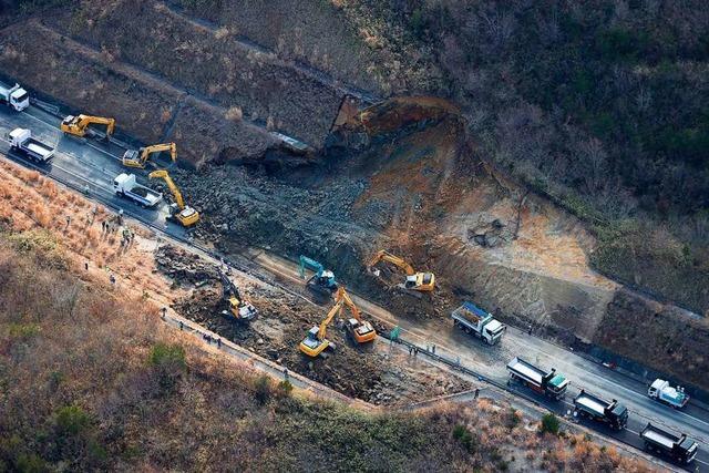 Starkes Beben vor Fukushima erinnert Japaner an 3/11