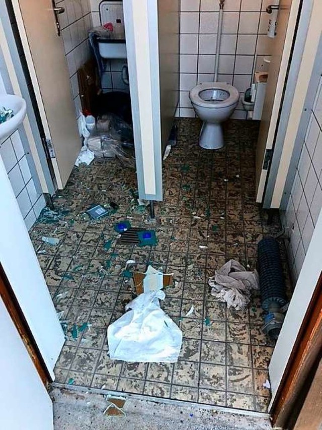 Die ffentliche Toilette in Gnterstal wurde schwer beschdigt.  | Foto: Stadt Freiburg / GMF