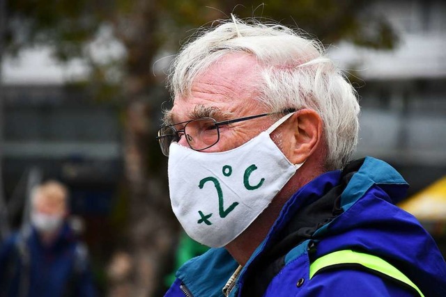 Auch wenn Demonstrationen in der Pande...eten Forderungen an die Rathausspitze.  | Foto: Barbara Ruda