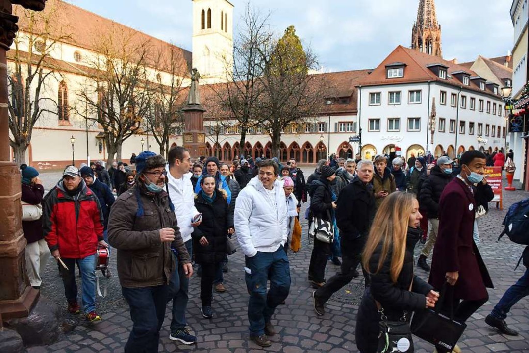 "Querdenker"-Demos: Ein Aufstand Der Etablierten? - Kommentare ...