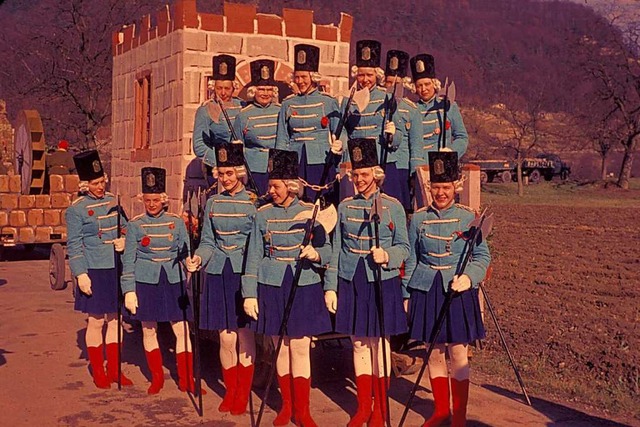Ein frhes Gruppenbild der Schlogarde...u sehen, mit dem die Garde lange fuhr.  | Foto: Boris Burkhardt