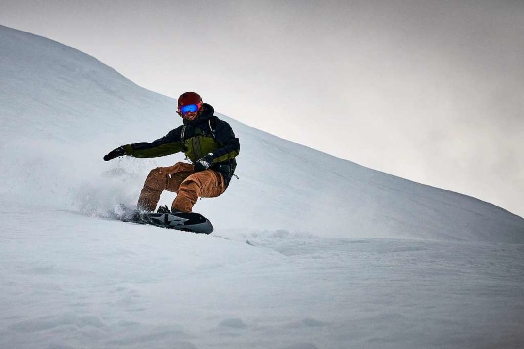 Die Abfahrt kann auf dem Snowboard genossen werden  | Foto: Fabio Geiger