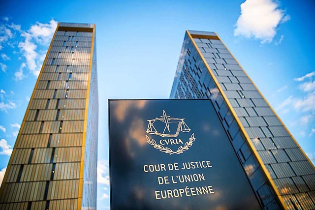 Schild vor den Brotrmen des Europischen Gerichtshofs  | Foto: Arne Immanuel Bnsch (dpa)