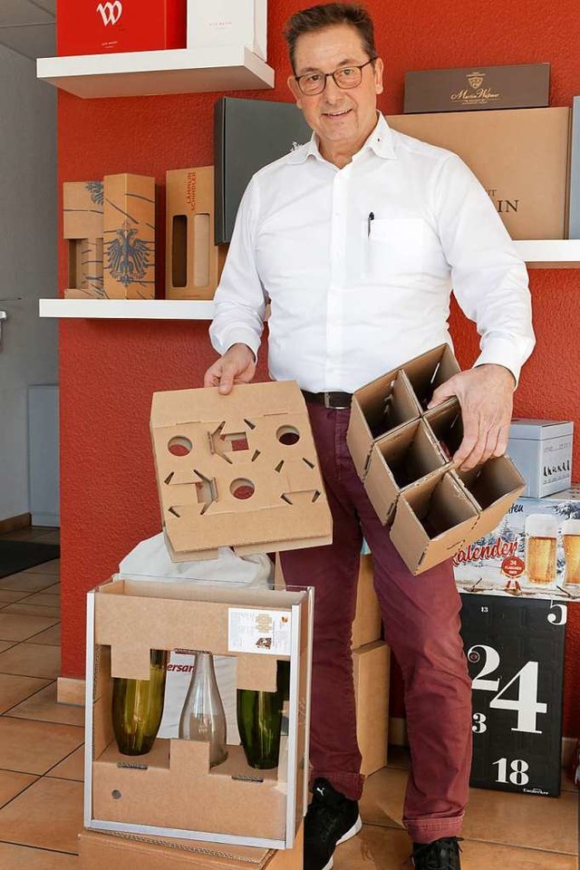 Verpackungsexperte Ludwig Binz aus For...tentierten System fr Flaschenversand.  | Foto: Martin Wendel
