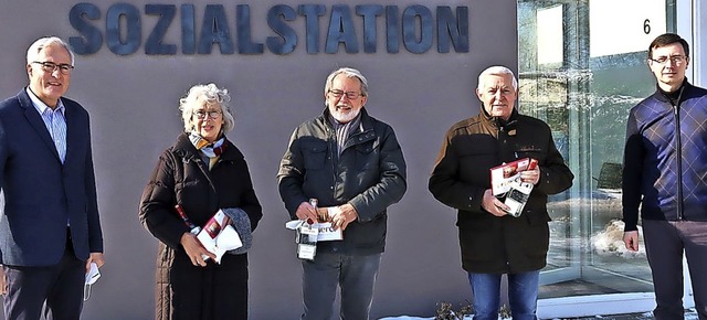 Geschftsfhrer Martin Ruprecht (links...r ihren Einsatz bei Essen auf Rdern.   | Foto: Christine Weirich