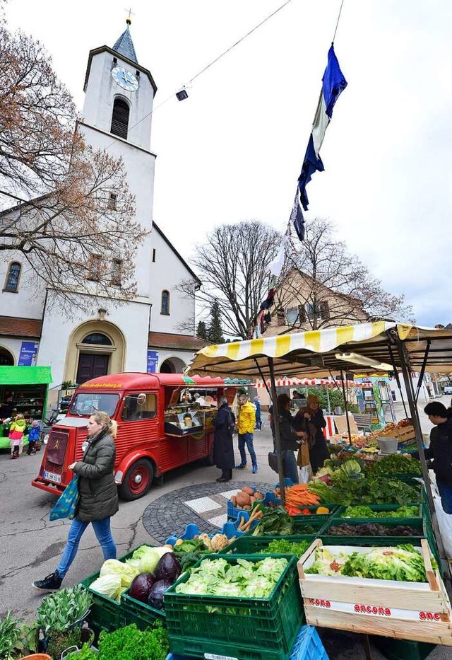 Wochenmarkt auf dem Herdermer Kirchplatz  | Foto: Michael Bamberger