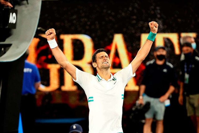 Novak Djokovic holt seinen 18. Grand-Slam-Titel.  | Foto: DAVID GRAY (AFP)