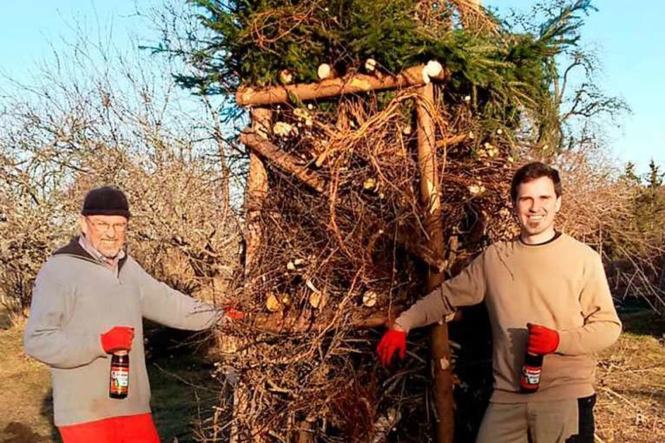 Heinz und Uwe Schuppler aus Glashütte gehören zu den Holzschläger Fasnet-Funken-Bauern . (Foto: Sophie Schuppler) Heinz und Uwe Schuppler aus Glashütte gehören zu den Holzschläger Fasnet-Funken-Bauern . (Foto: Sophie Schuppler)