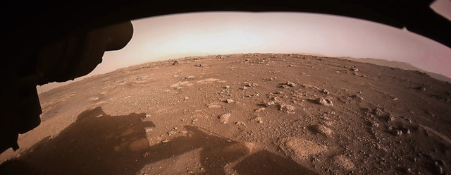 Blick in eine fremde Welt: Das von der...he des Mars hat Perseverance gemacht.   | Foto: -- (dpa)