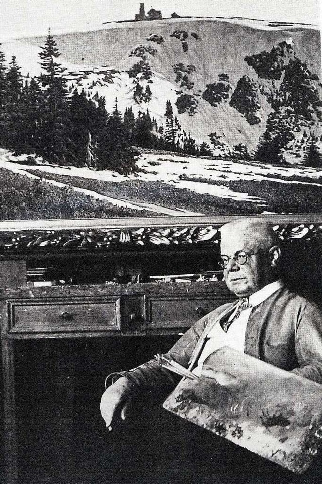 Hermann Dischler vor einem Gemlde des...Buck aus gesehen, aus dem Jahr  1928.   | Foto: Repro