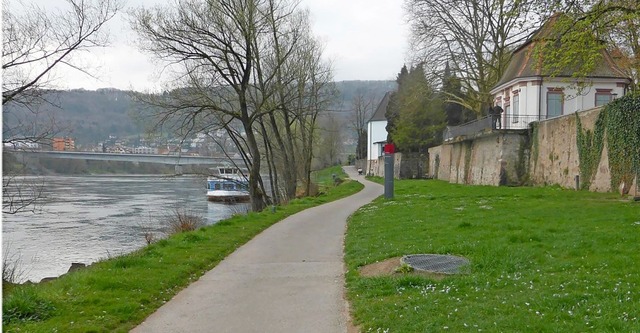 Am Rheinufer kam es zur Auseinandersetzung.  | Foto: Stadtverwaltung