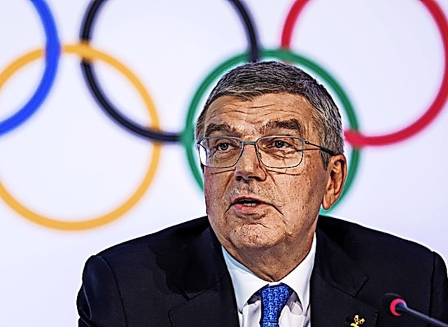 Intransparenz bei der Vergabe der Spiele? IOC-Chef Thomas Bach  | Foto: Jean-Christophe Bott (dpa)