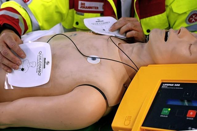 Verein will Defibrillatoren im Raum Freiburg zugnglich machen