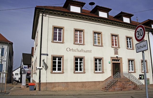 Das Ortschaftsamt in Knigschaffhausen...en zutage, die behoben werden mssen.   | Foto: Christiane Franz