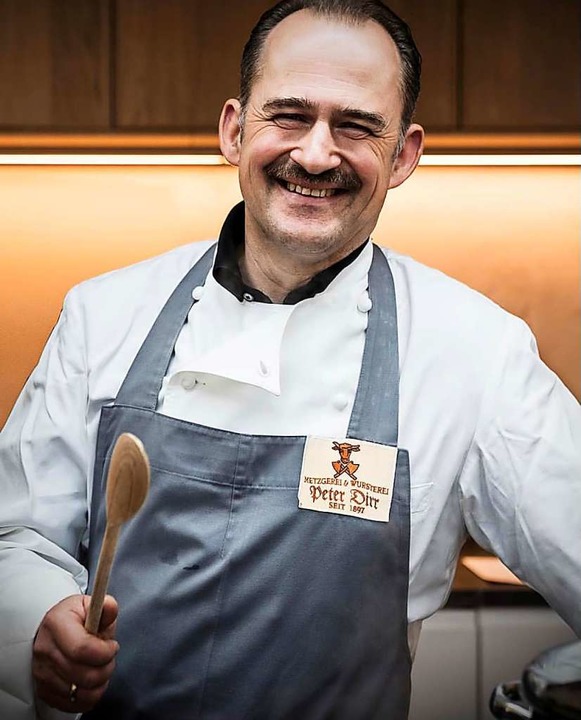 Bereitet  feine korrespondierende Tapas zu: Markus Dirr  | Foto: Baschi Bender