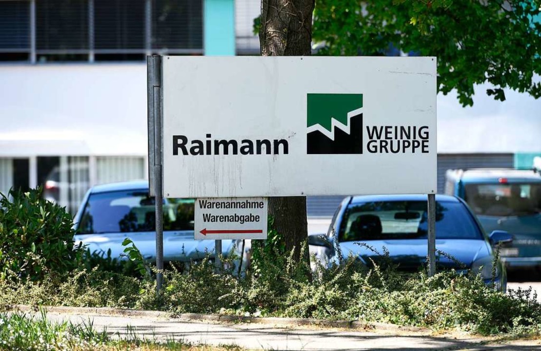 Das Raimann-Firmenschild im Industrieg...st das Unternehmen seit 1980 ansässig.  | Foto: Thomas Kunz