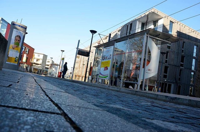 Am Paula-Modersohn-Platz im Freiburger... sdlichen Umlandgemeinden auf Kritik.  | Foto: Sophia Hesser