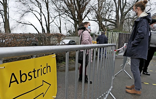 Beim Schnelltest-Zentrum neben dem Josefshaus sind noch Kapazitten vorhanden.  | Foto: Hans-Peter Mller