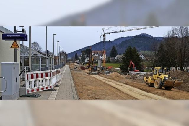 Intensive Bauarbeiten am Bahnhof Gutach