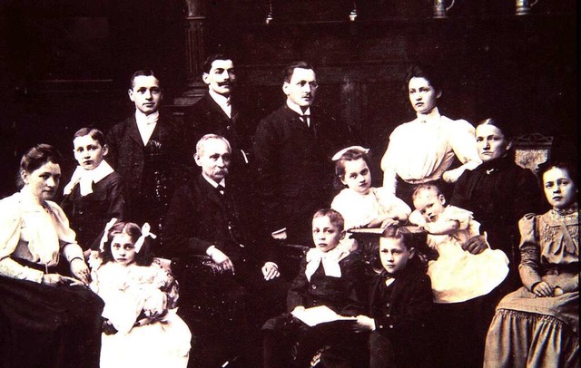 Die Familie Ries aus dem Stadtteil Herdern  | Foto: Archiv Hans Sigmund