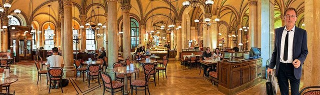 Kaffeevielfalt, se und salzige Klein...ehenwerden: das Caf Central in Wien.   | Foto: Foto: Rolf Fischer (stock.adobe.com)