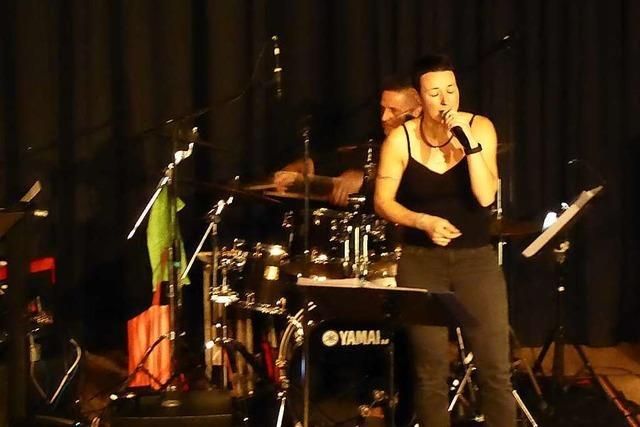 Video: Konzert der Steffi Lais Band zugunsten der Frauenberatungsstelle