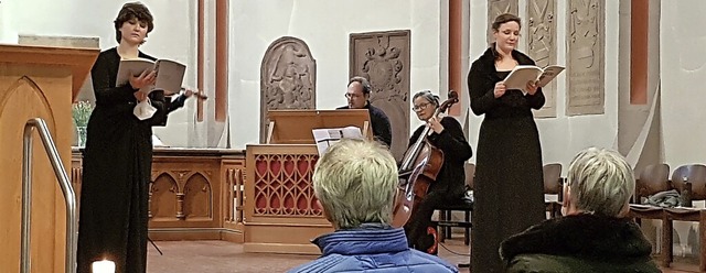 Andrea Nbel (links) und Franziska Mar... schlugen die Zuhrer in ihren Bann.    | Foto: Gerhard Walser