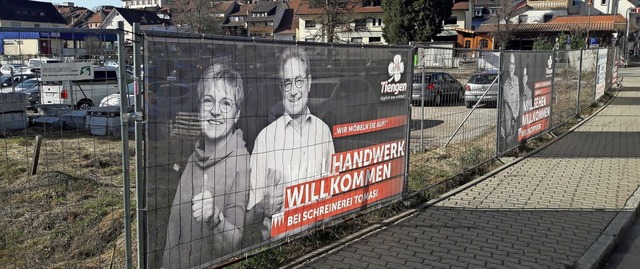 Mit einer Plakataktion mchte die Akti...ttgau-Carrs am Sulzerring zu sehen.    | Foto: Gerard, Roland