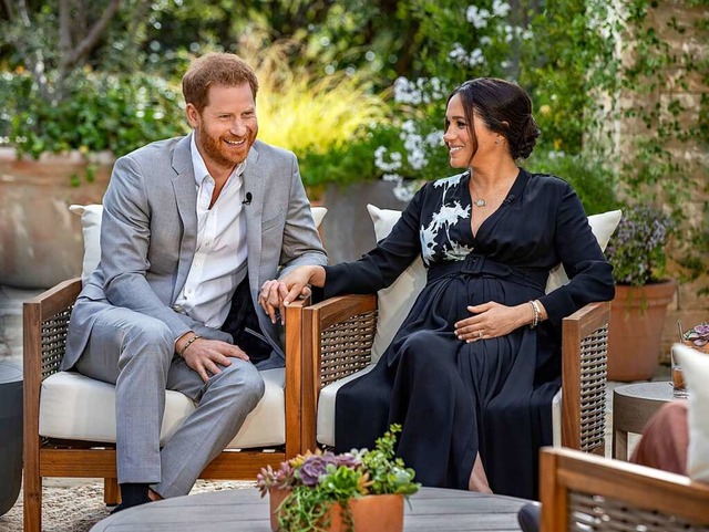 Prinz Harry und Meghan im Interview in Kalifornien | Foto: Joe Pugliese (dpa) Prinz Harry und Meghan im Interview in Kalifornien | Foto: Joe Pugliese (dpa)