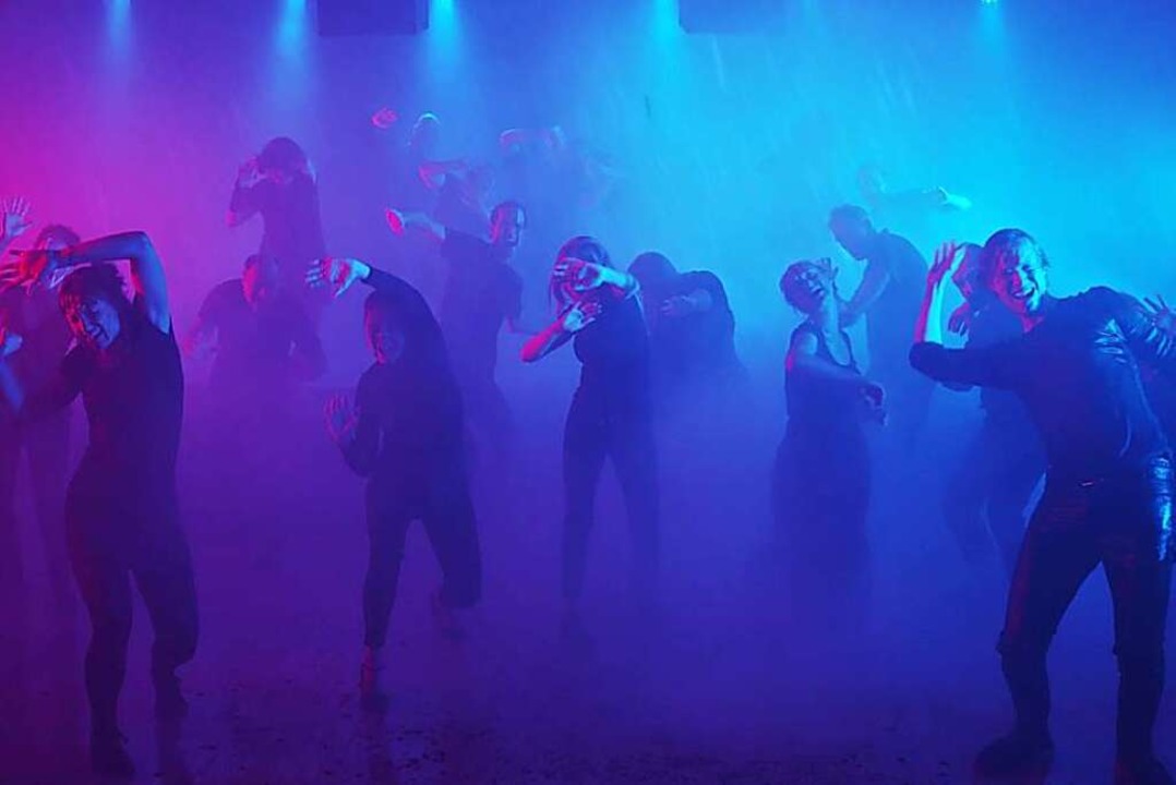 Eine Szene aus dem neuen Musikvideo &#8222;Jga&#8220; vom Jazzchor Freiburg.  | Foto: Matthias Klingner