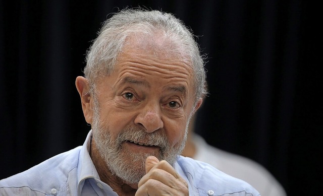 Regierte Brasilien bereits zwischen 20...nen Korruptionsskandal: Lula da Silva.  | Foto: Paulo Lopes (dpa)