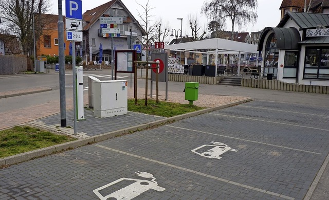 Bisher gibt es in Breisach nur zwei f...ch-Ulmann-Platz (Foto) und am Rathaus.  | Foto: Sattelberger