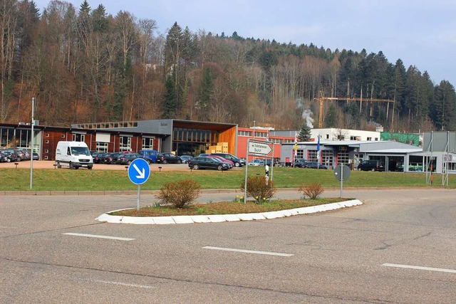 Darum geht&#8217;s: Auf der noch freie...esstrae, womglich ein Kreisverkehr.   | Foto: Bernd Fackler