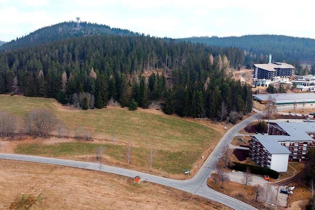 Auf diesem Grundstck mit Seeblick in ...ren &#8211; ein Naturresort entstehen.  | Foto: Kamera24