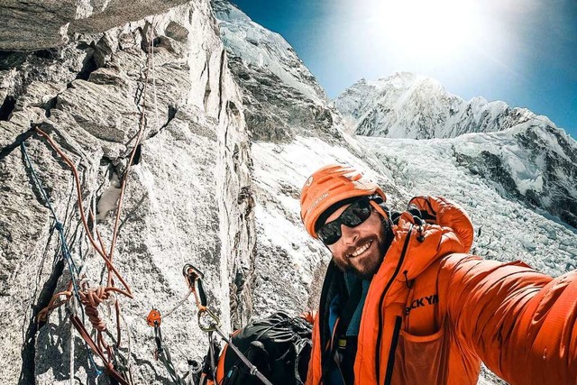 In den Bergen daheim: Daniel Hug ist M...lpinist, Fotograf und Lawinenforscher.  | Foto: privat
