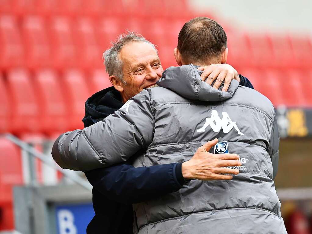 SC-Trainer Christian Streich und sein Mainzer Kollege Bo Svensson vor der Partie.