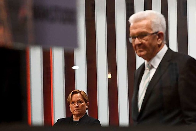 Ministerprsident Winfried Kretschmann...rin Susanne Eisenmann am Sonntagabend.  | Foto: Marijan Murat (dpa)