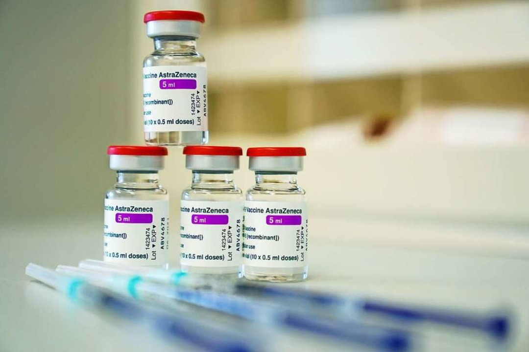Corona Impfung Mit Astrazeneca In Deutschland Ausgesetzt Deutschland Badische Zeitung