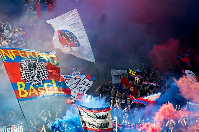 Viele FCB-Fans wollen zurck ins Stadion (Archivfoto).  | Foto: Jean-Christophe Bott