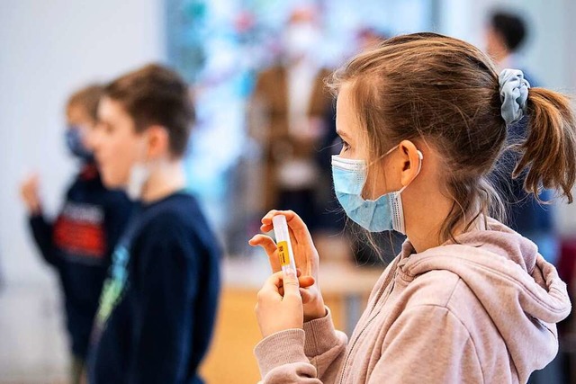 Seit Montag knnen sich in Ettenheim a...inder testen lassen, wenn sie wollen.   | Foto: Matthias Balk (dpa)