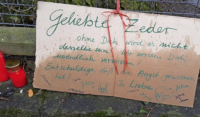 Abschied von einem geliebten Freund: A...llt werden soll, steht dieses Schild.   | Foto: Gerhard Walser