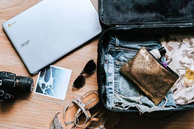 Wann habt ihr das letzte Mal einen Koffer fr den Urlaub gepackt?  | Foto: Anete Lusina (Unsplash.com)