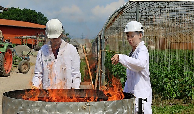 Auf dem Demeterhof von Bio-Bauer Johan...tzndet. Im Bild eine  frhere Aktion.  | Foto: Hochschule Offenburg