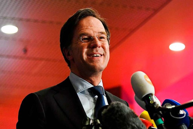 Der Premier bleibt wohl der alte: Mark Rutte  | Foto: PIROSCHKA VAN DE WOUW (AFP)