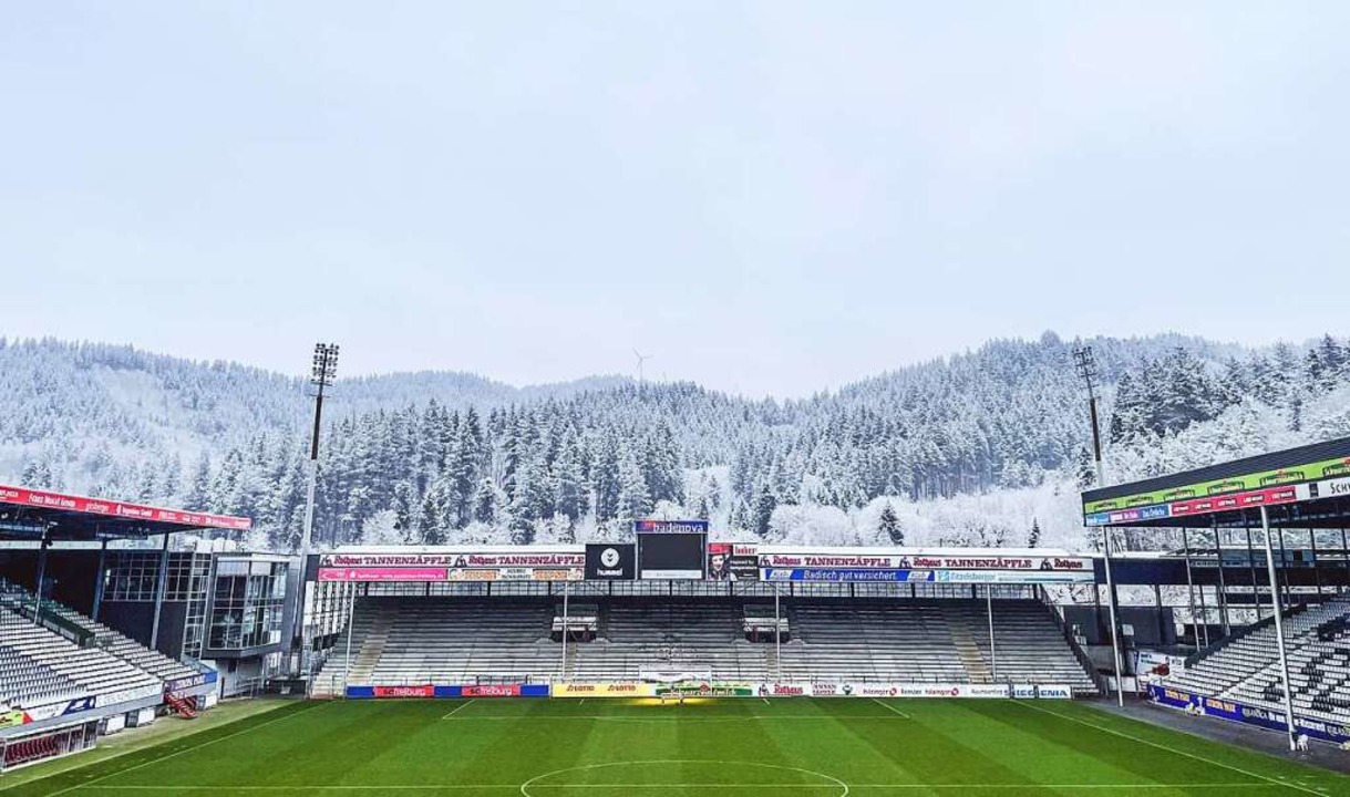 Seit einem Jahr bittere Normalität: das Schwarwaldstadion ohne seine Fans  | Foto: SC Freiburg