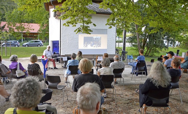 Der Emilienpark bei einem Vortrag zum Thema Seuchen im vergangenen Jahr.    | Foto: Horatio Gollin