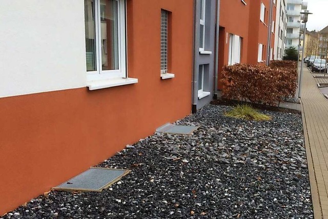Viel Grau: Schotter vor einem Mehrfamilienhaus in Bad Sckingen  | Foto: Annemarie Rsch